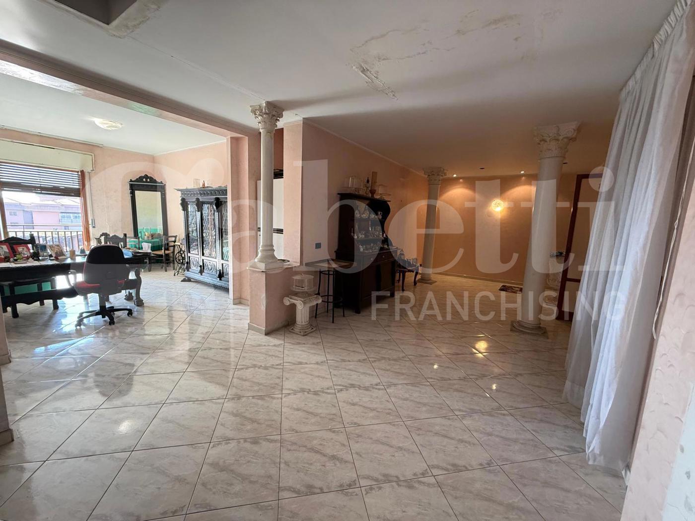 Appartamento con box doppio a San Giovanni la Punta