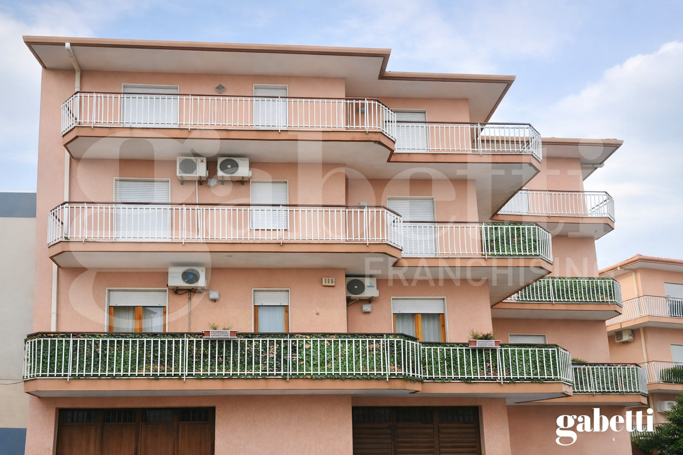 Quadrilocale ristrutturato a Aci Sant'Antonio