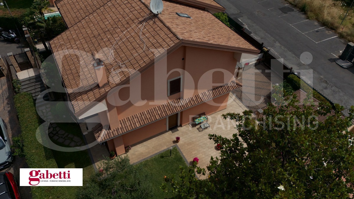 Villa con giardino a Trecastagni