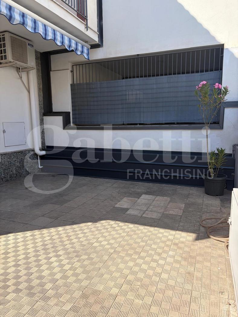 Quadrilocale arredato in affitto a Mascali