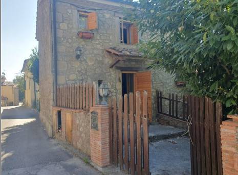 Appartamento in vendita a Santa Fiora