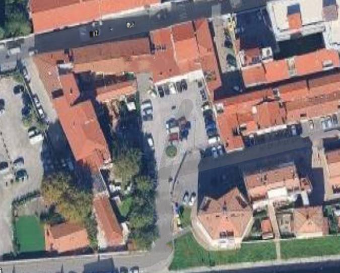 Posto auto scoperto in vendita a Livorno