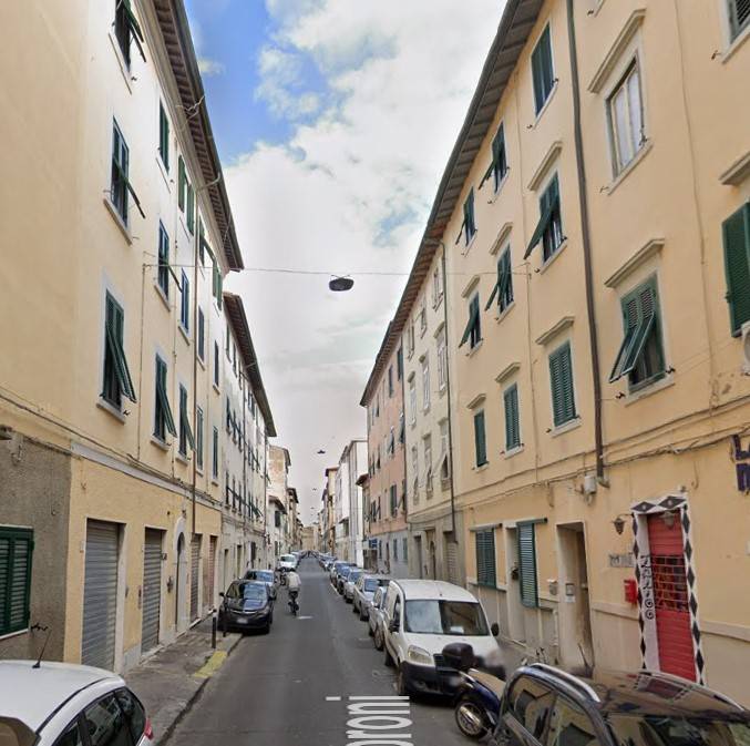 Appartamento in vendita a Livorno, Centro