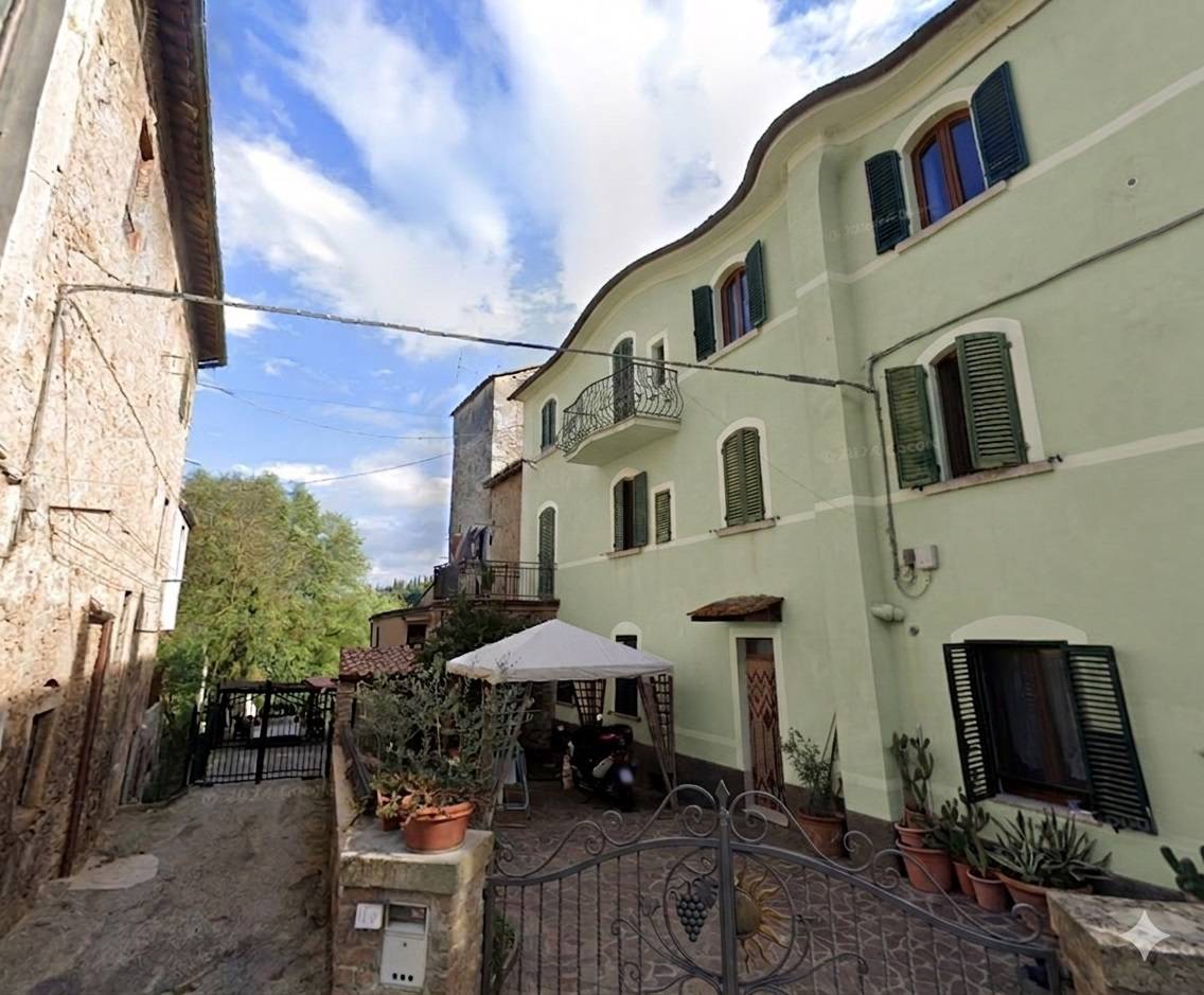 Appartamento in vendita a Poggibonsi, Staggia Senese