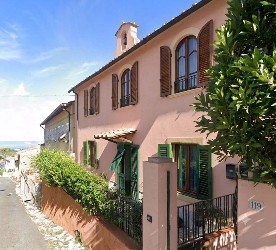 Appartamento in vendita a Livorno