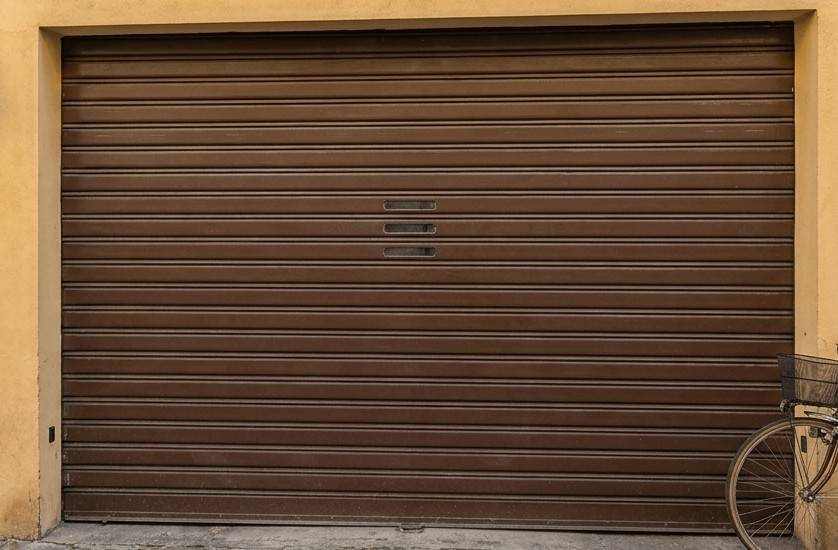 Box o garage in vendita a Siena