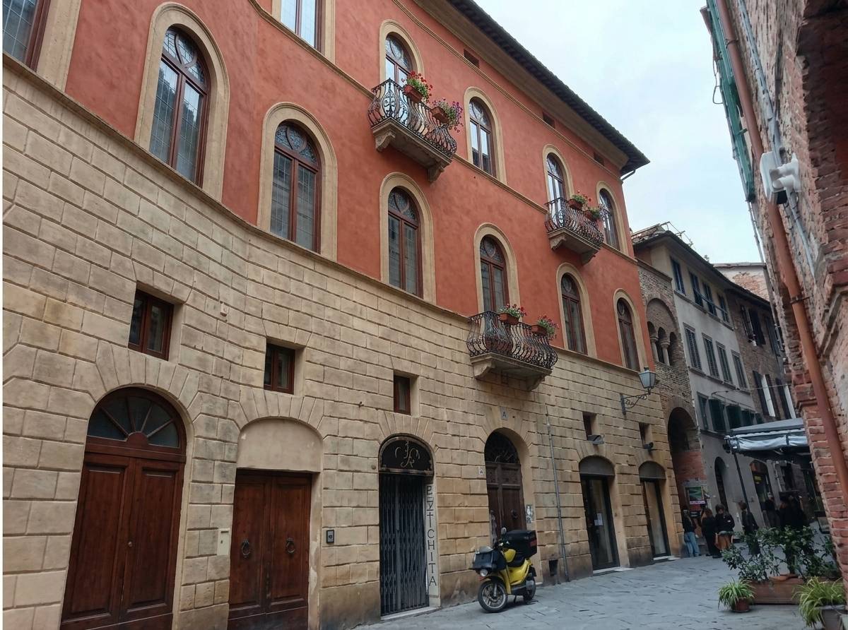 Appartamento in vendita a Siena, Centro storico