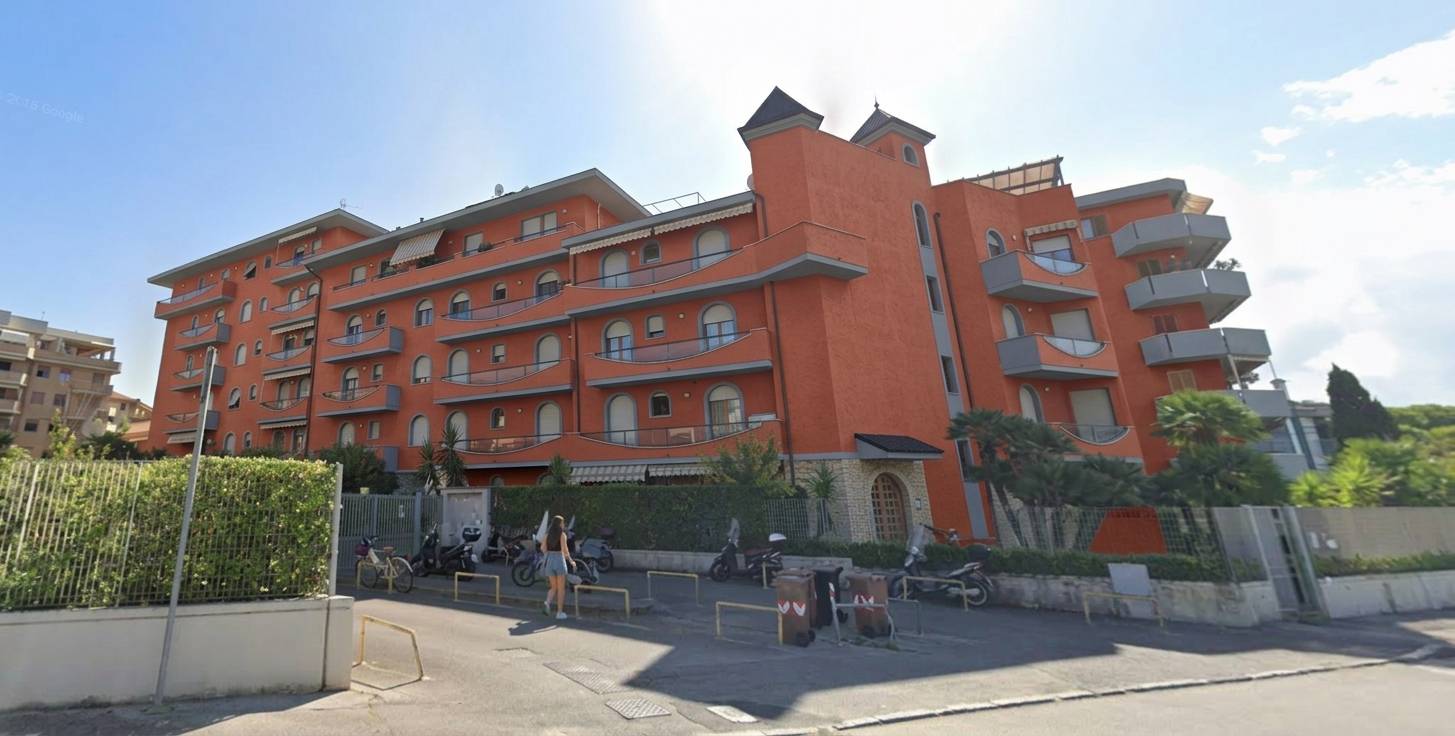 Appartamento in vendita a Livorno