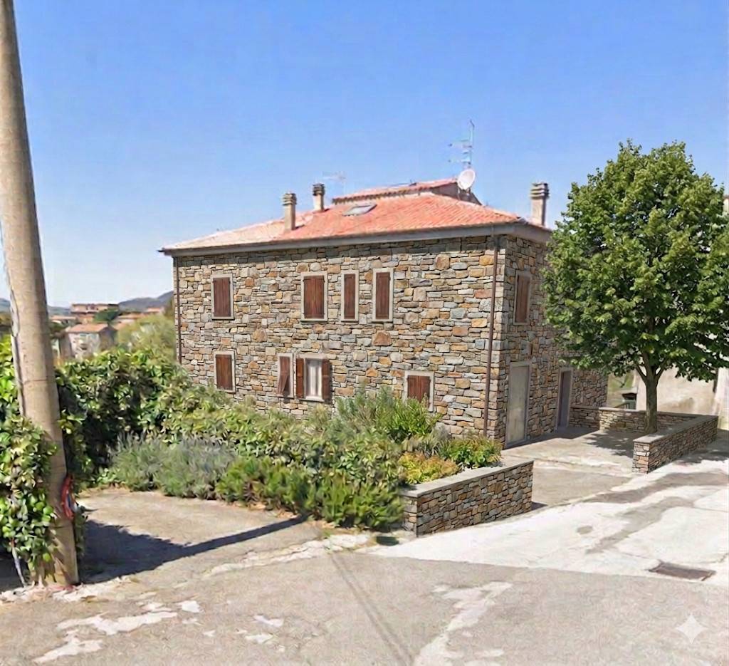 Appartamento in vendita a Roccastrada