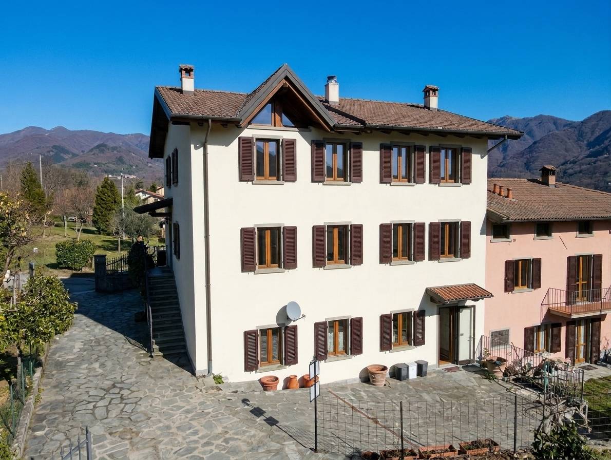 Appartamento in vendita a Camporgiano, Casatico Vitoio