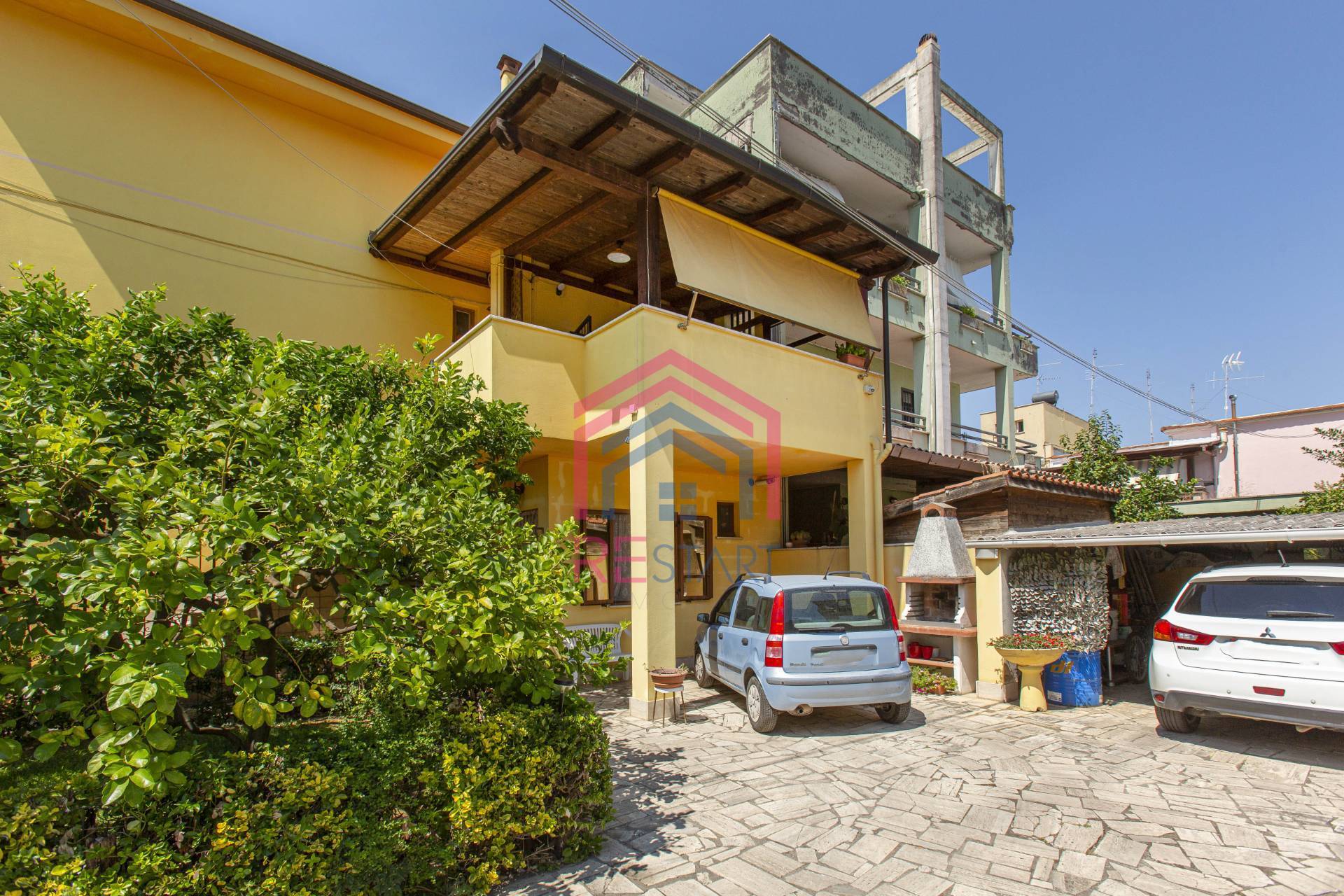 Villa in vendita a Aprilia