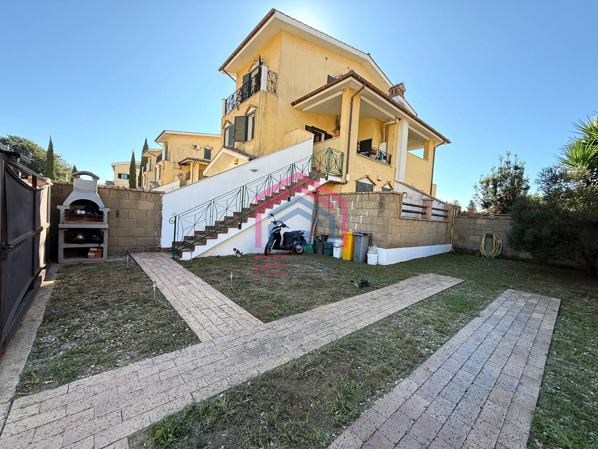 Villetta bifamiliare in vendita a Nettuno