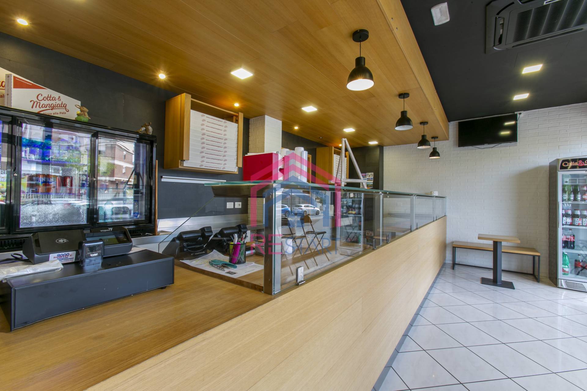 Attivit commerciale in vendita a Aprilia, Centro