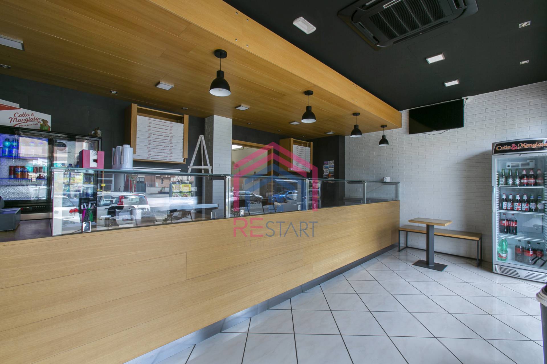 Attivit commerciale in vendita a Aprilia, Centro