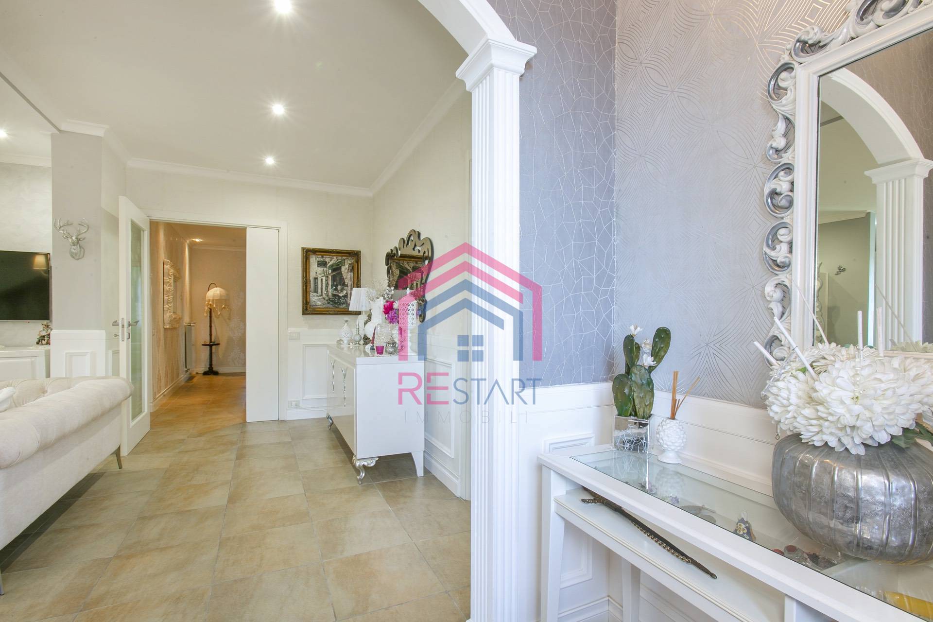 Villetta bifamiliare in vendita a Pomezia