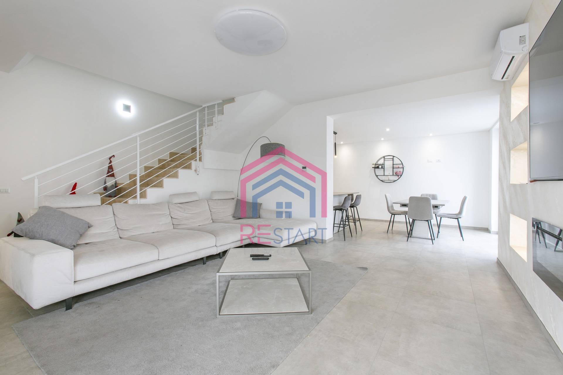 Villetta bifamiliare in vendita a Anzio