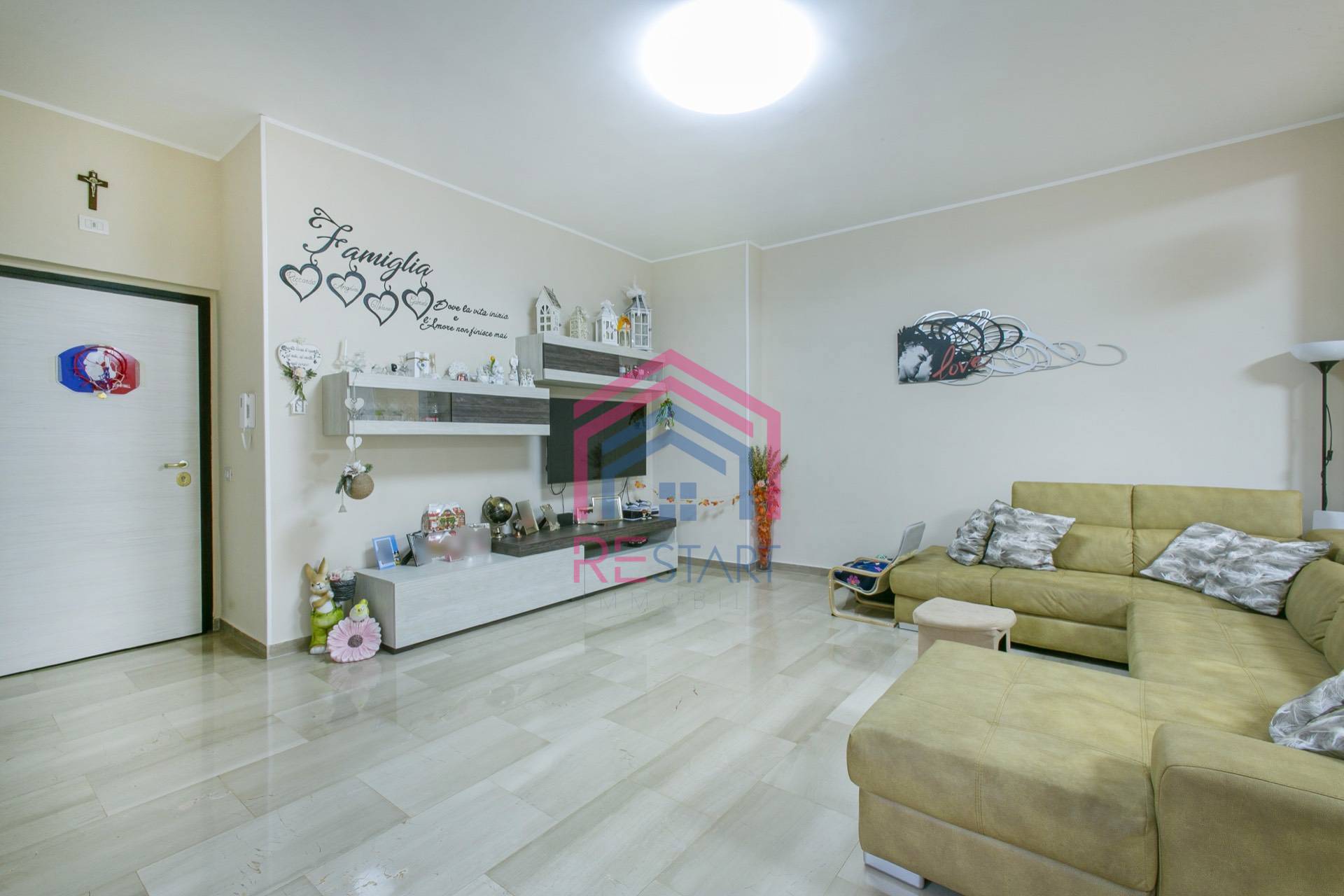 Appartamento in vendita a Aprilia, Centro