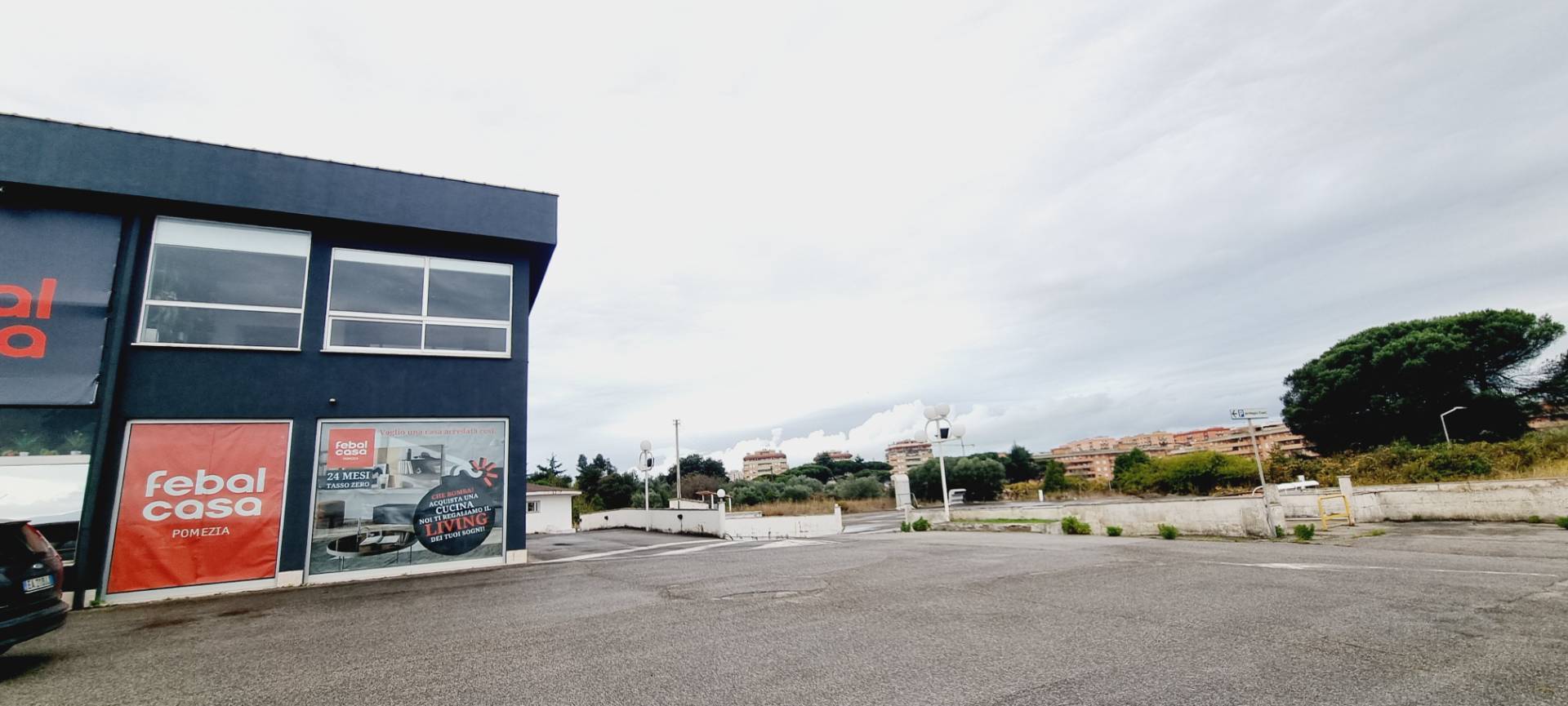 Media e Grande struttura di vendita in vendita a Pomezia, Pontina Nuova