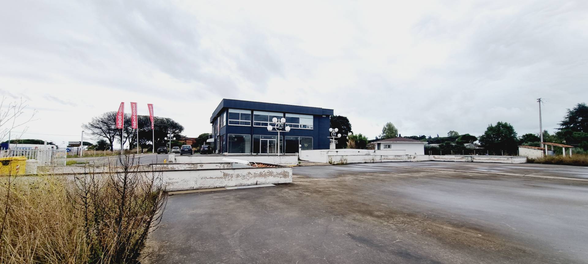 Media e Grande struttura di vendita in vendita a Pomezia, Pontina Nuova