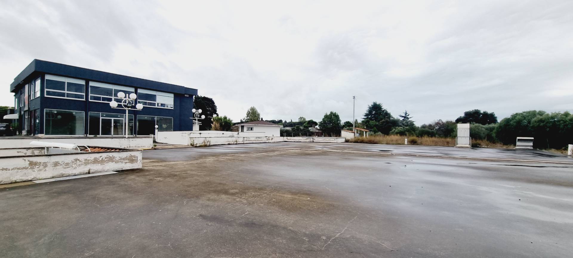 Media e Grande struttura di vendita in vendita a Pomezia, Pontina Nuova