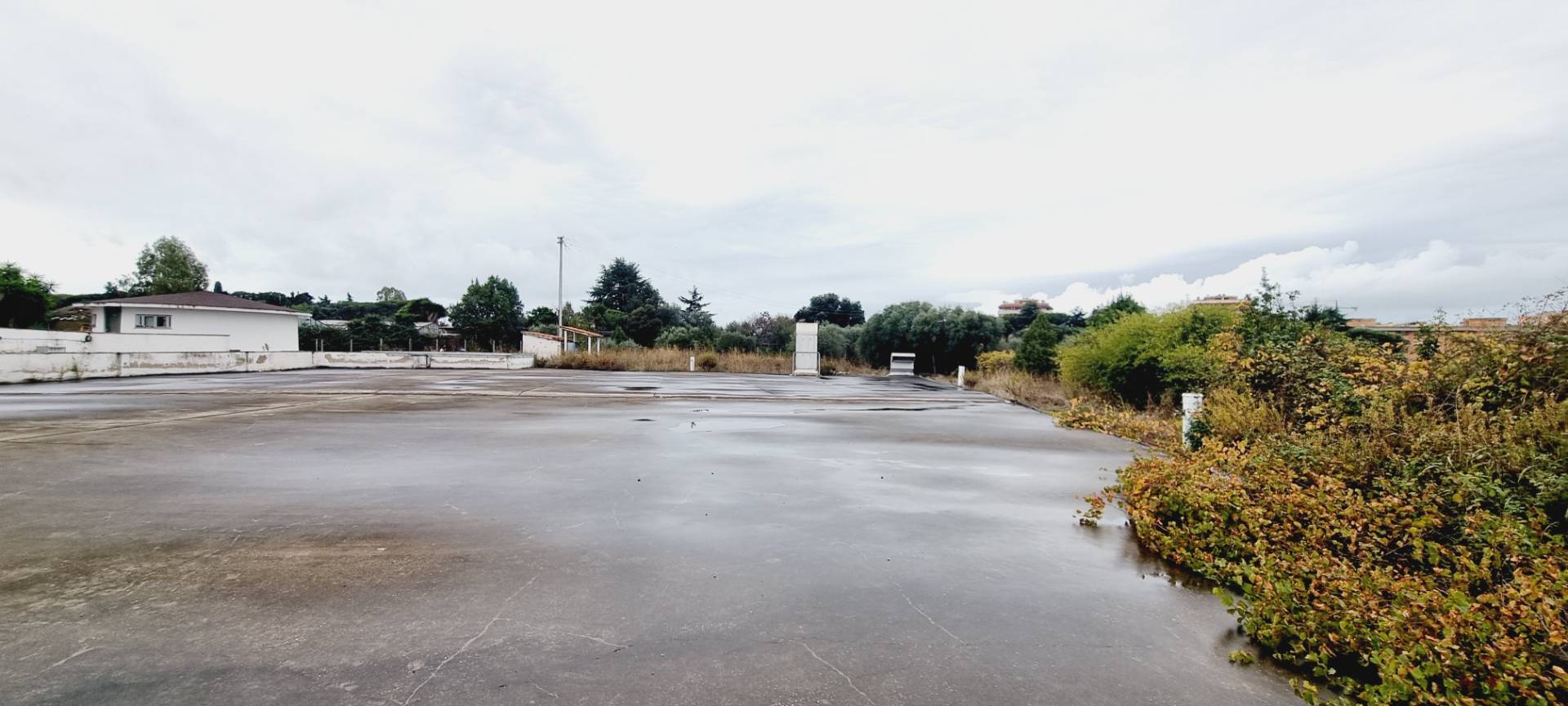 Media e Grande struttura di vendita in vendita a Pomezia, Pontina Nuova