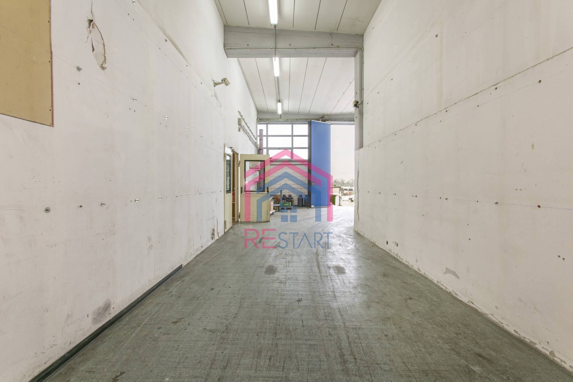 Magazzino in affitto a Pomezia, Pontina Vecchia