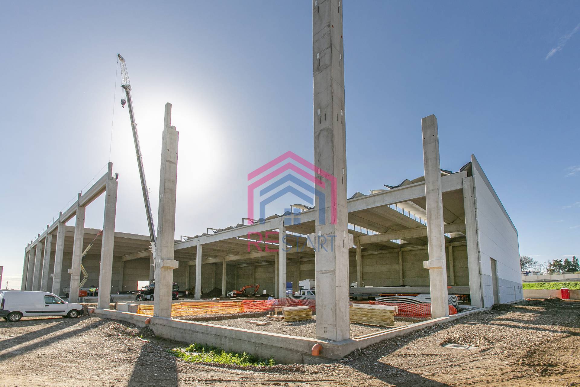 Capannone Industriale in affitto a Pomezia, Pontina Vecchia