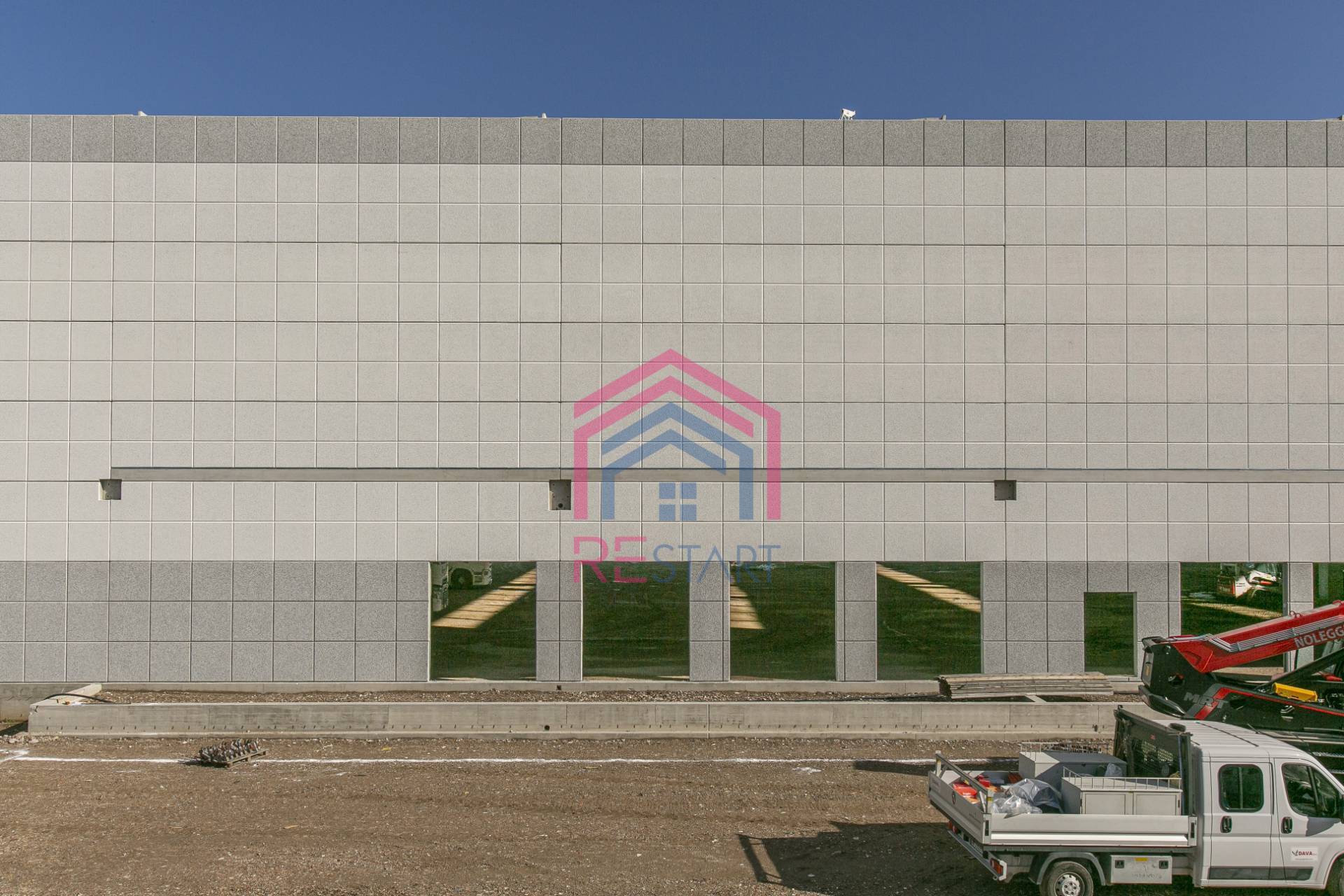 Capannone Industriale in affitto a Pomezia, Pontina Vecchia