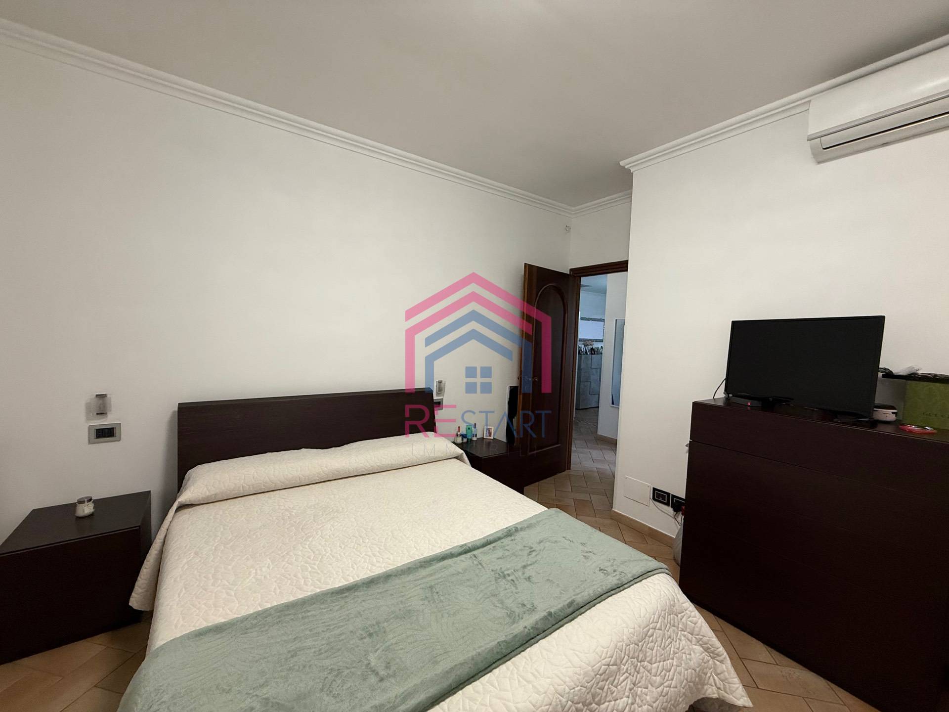 Appartamento in vendita a Pomezia, Centro