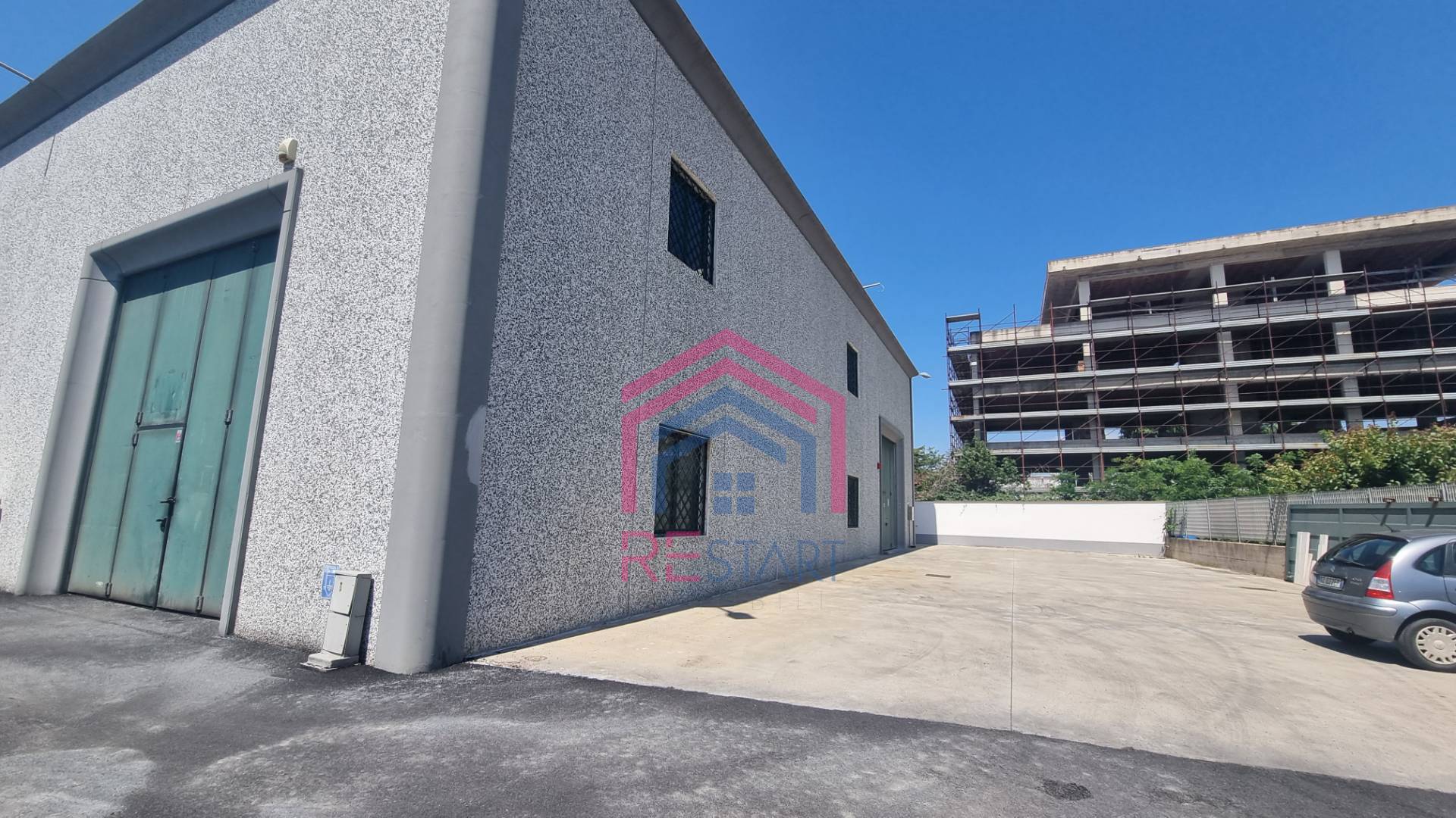 Capannone Industriale in affitto a Pomezia