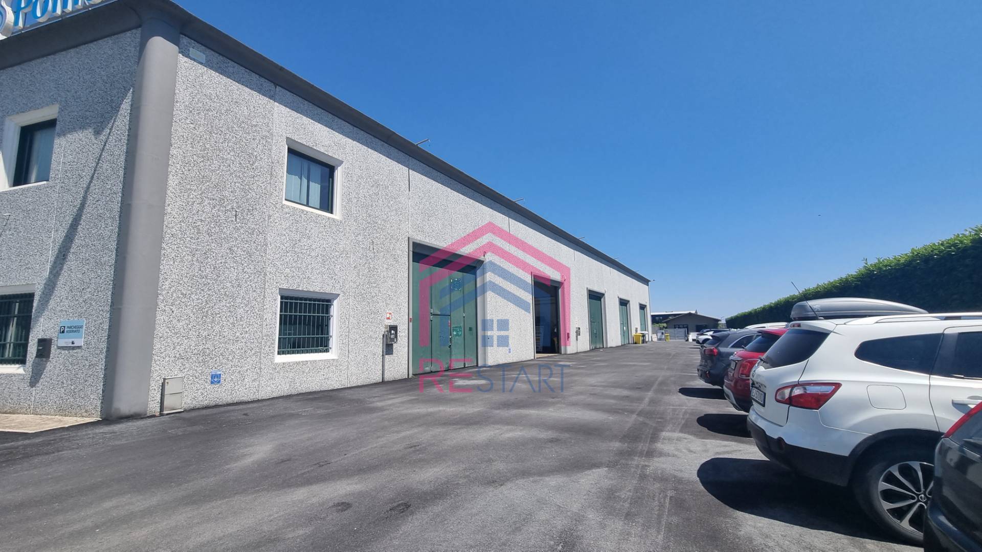 Capannone Industriale in affitto a Pomezia