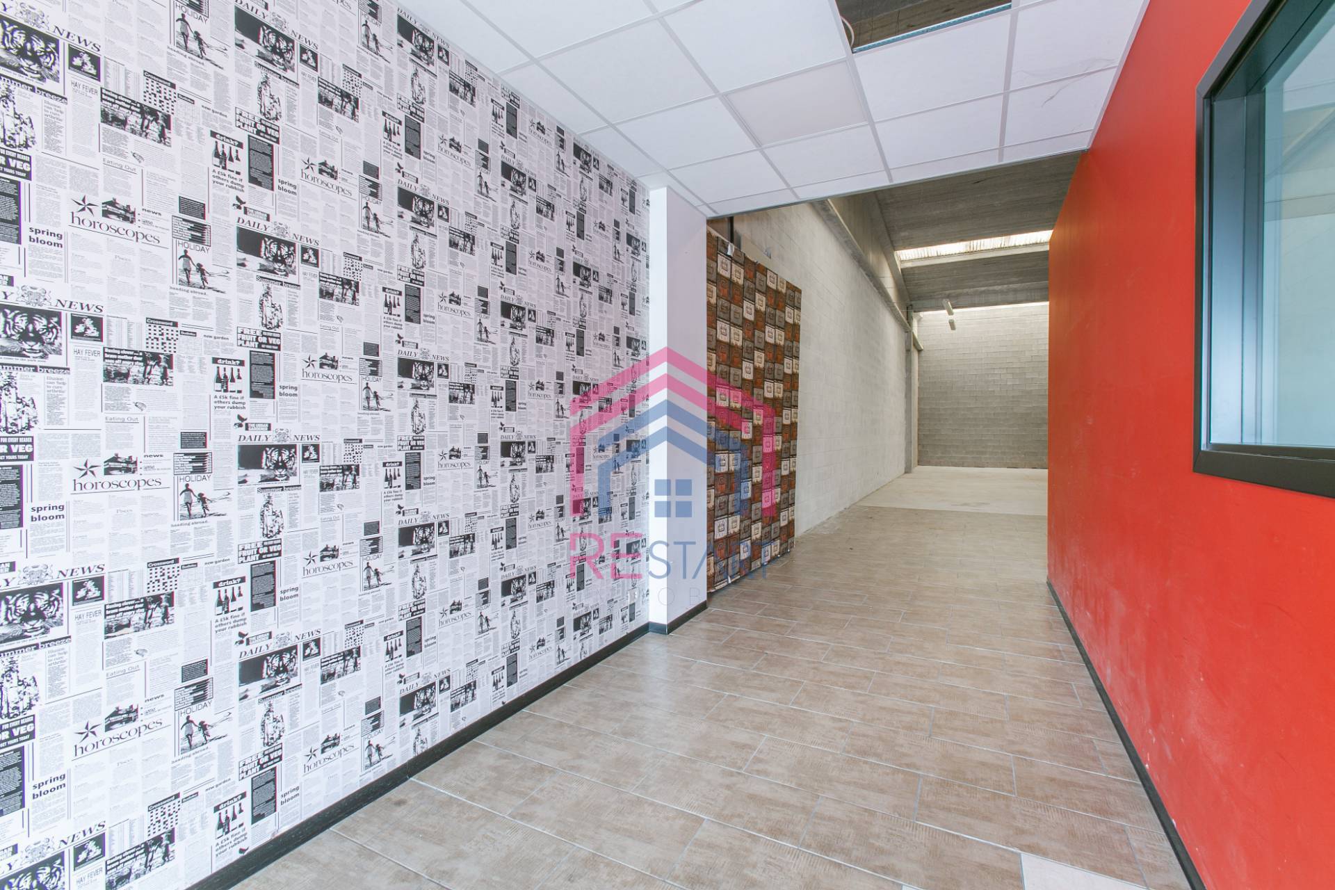 Locale commerciale in vendita a Pomezia