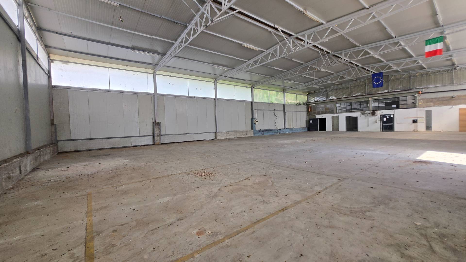 Capannone Industriale in affitto a Roma