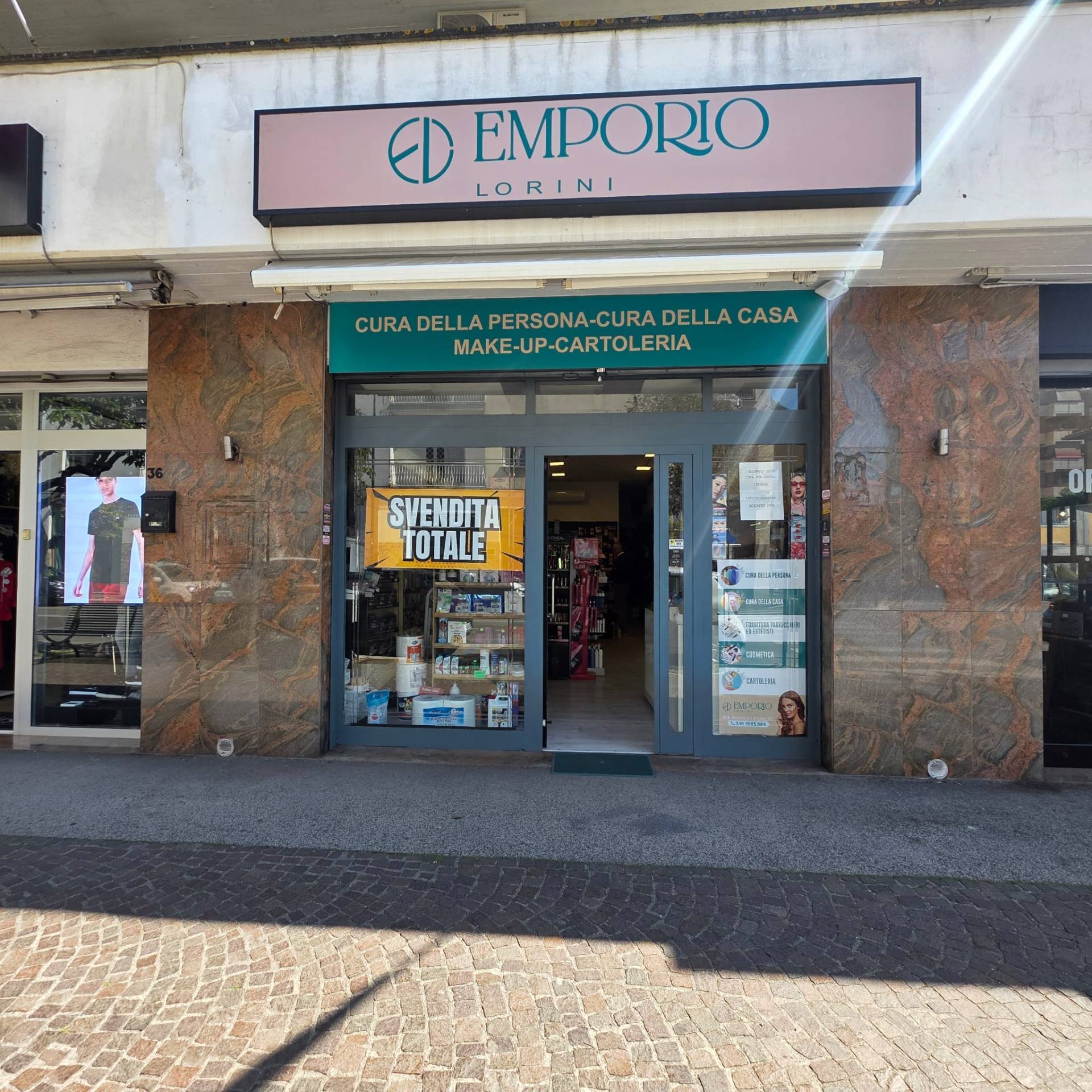 Negozio in affitto a Pomezia
