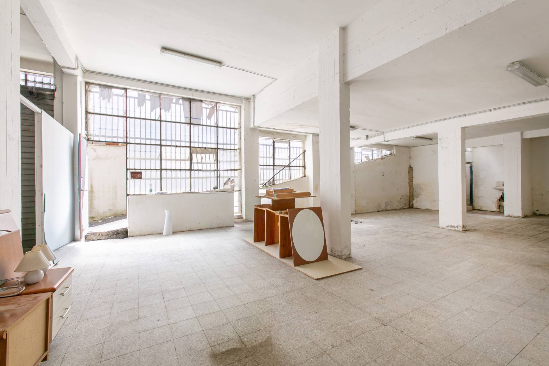 Magazzino in affitto a Pomezia, Centro