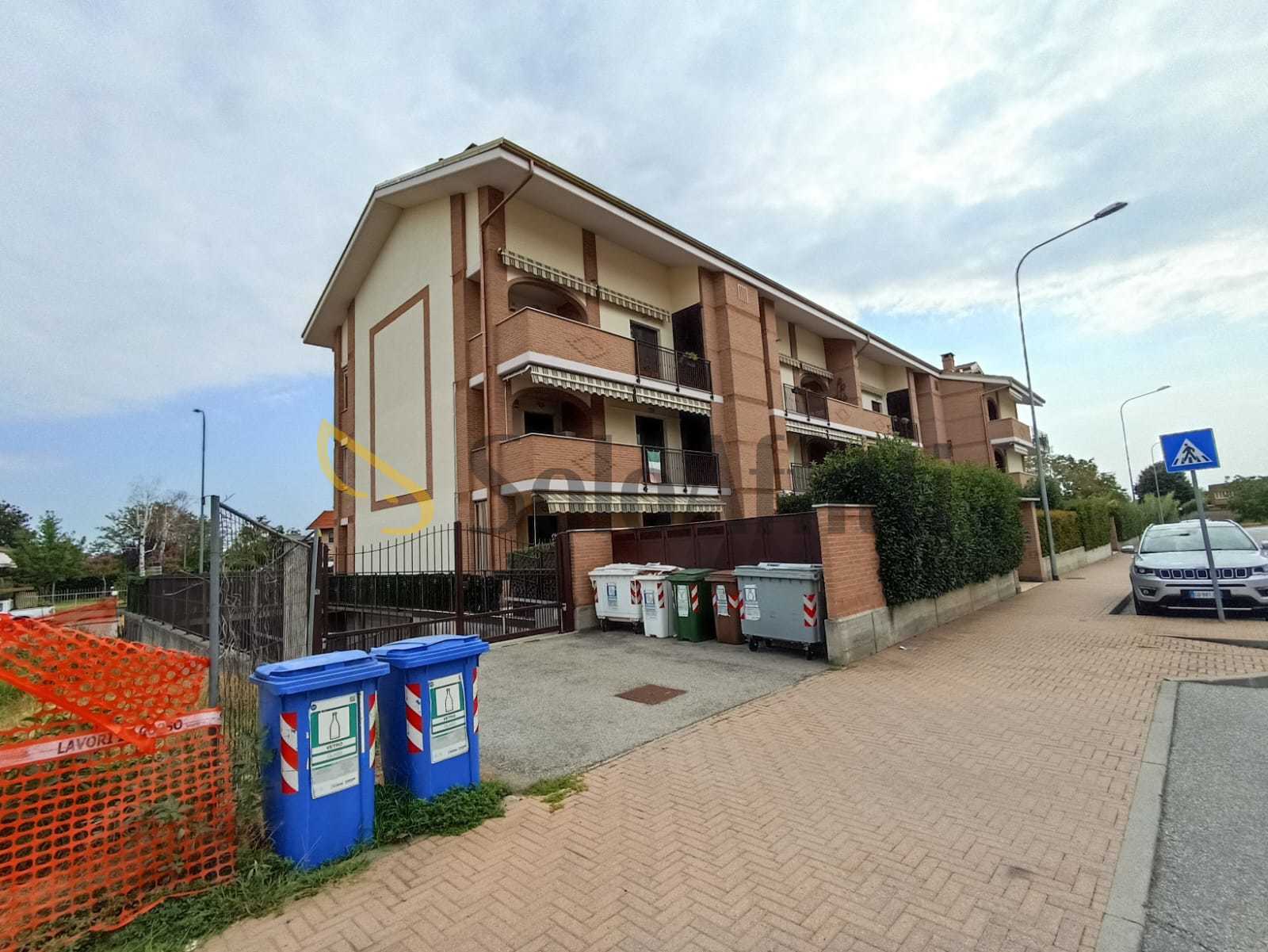 Quadrilocale con terrazzo in strada c bianca, Orbassano