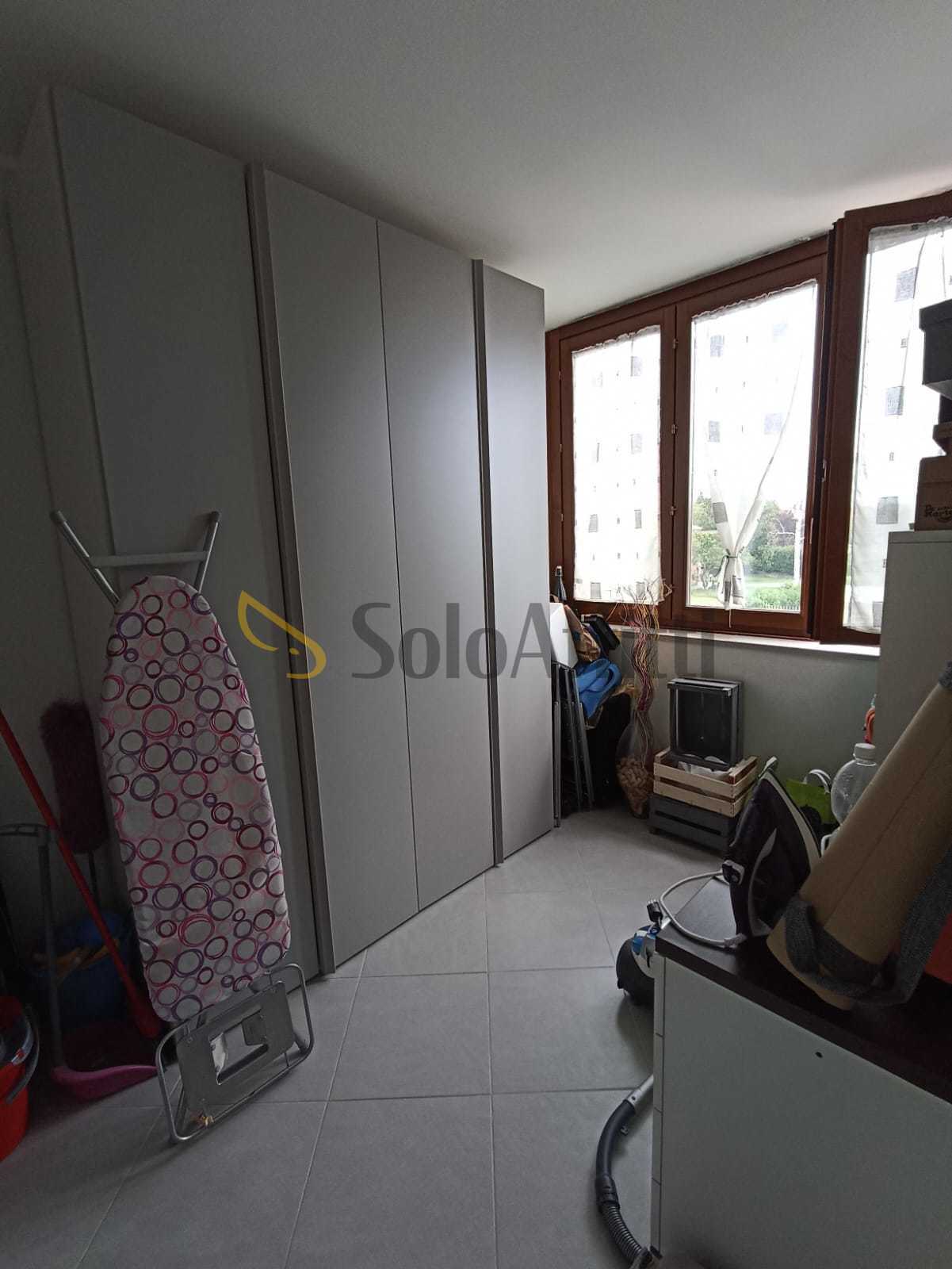 Quadrilocale con terrazzo in strada c bianca, Orbassano