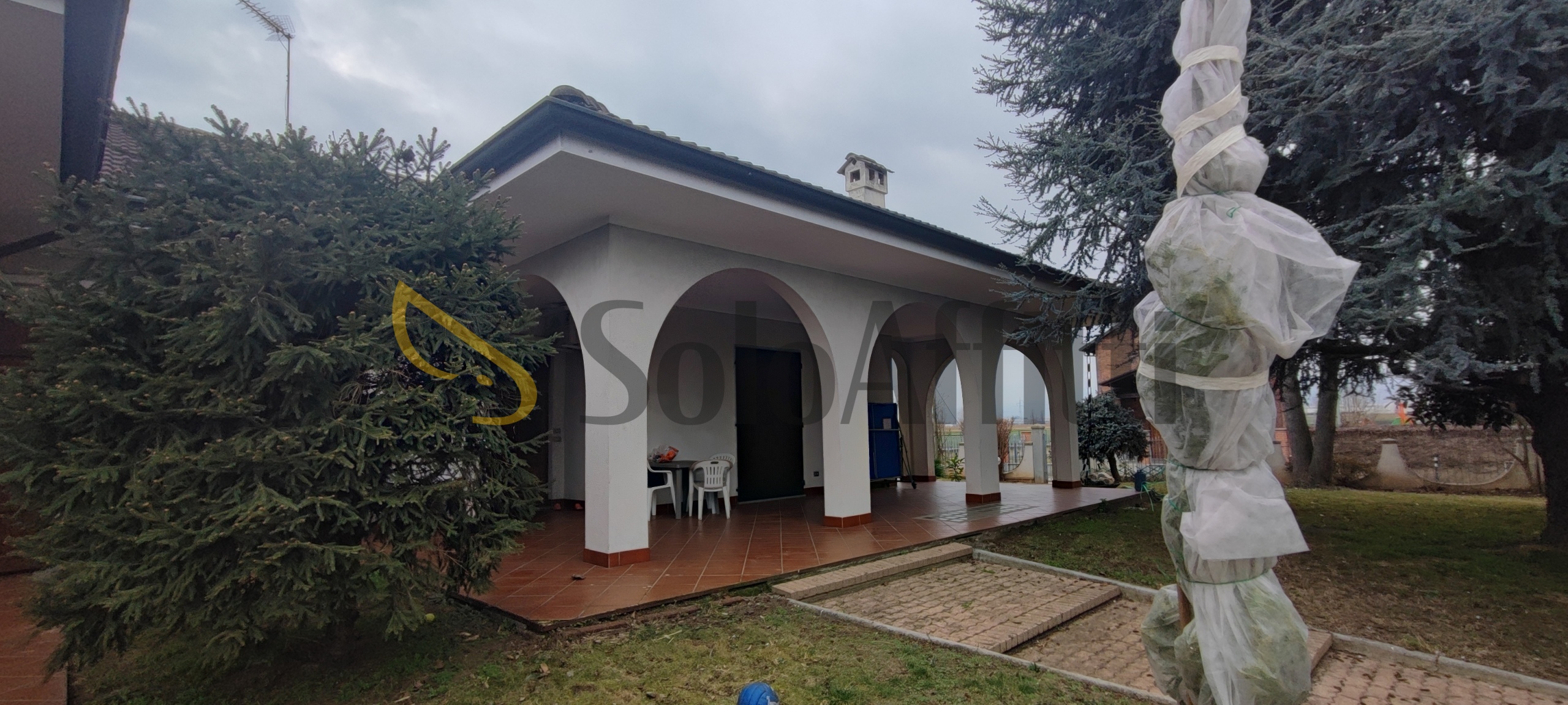 Villa con giardino in via tetti valfr 1, Orbassano