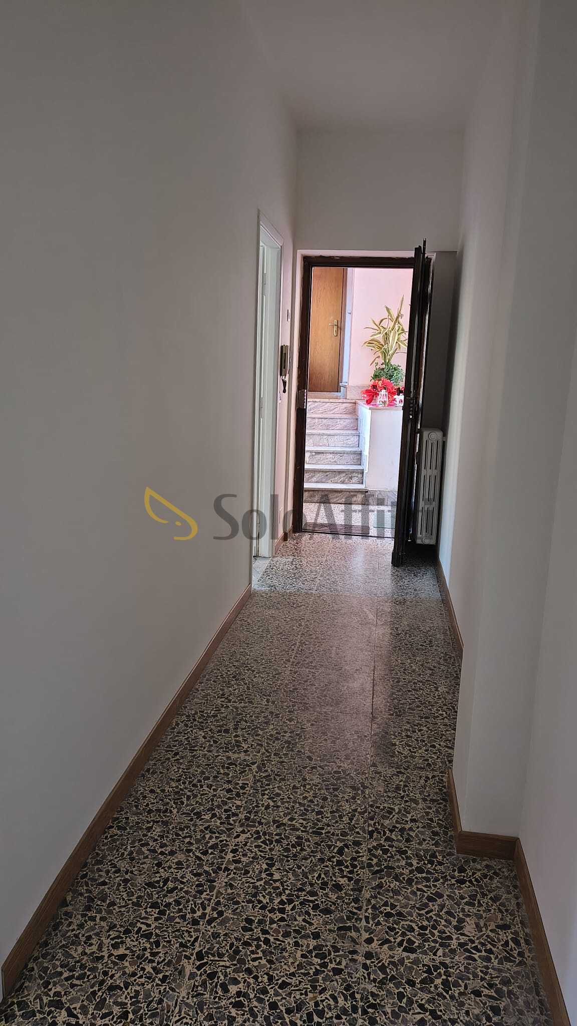 Quadrilocale ristrutturato in piazza alfieri, Beinasco