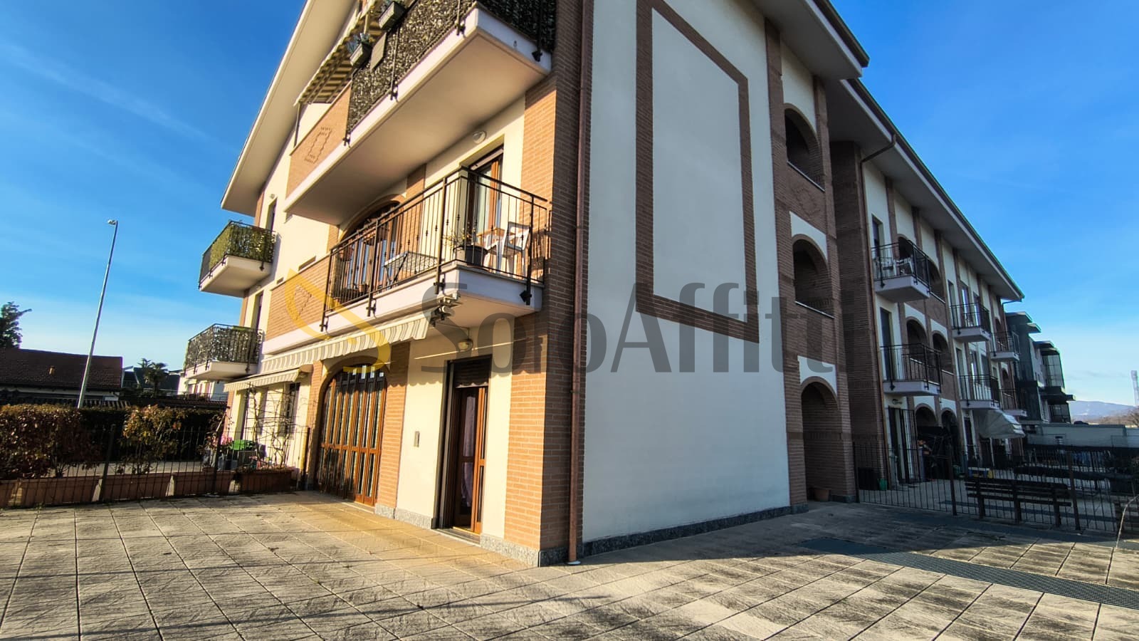 Bilocale con terrazzo in strada c� bianca, Orbassano