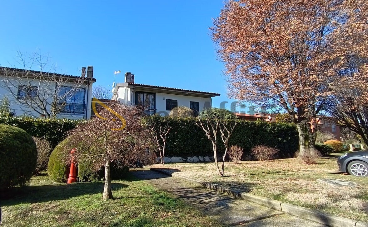 Appartamento con giardino in viale antonio gramsci, Vinovo