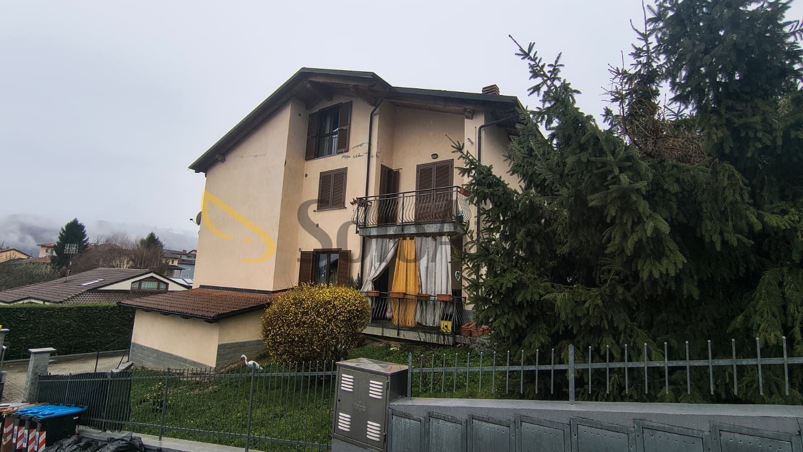 Mansarda con giardino in via villargrande 8, Coazze