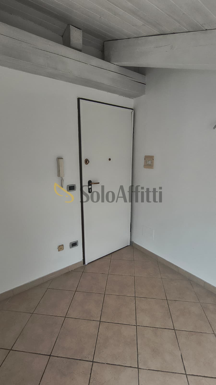 Mansarda con giardino in via villargrande 8, Coazze
