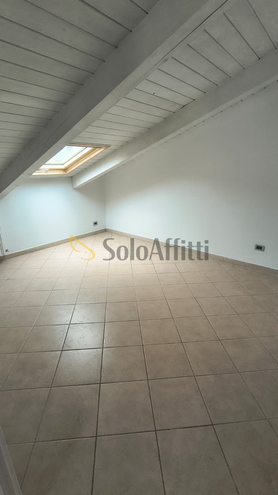 Mansarda con giardino in via villargrande 8, Coazze