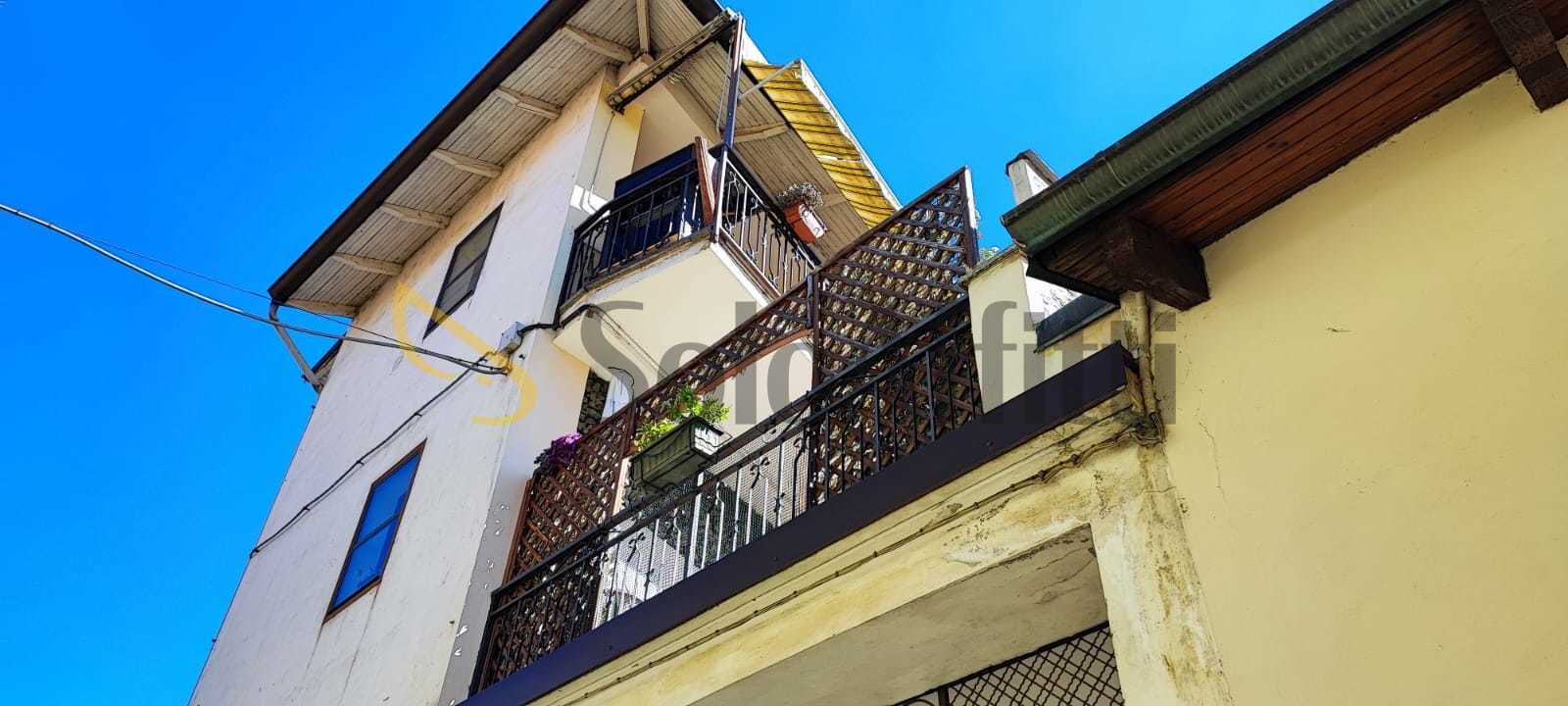 Bilocale con terrazzo in via castellazzo, Orbassano