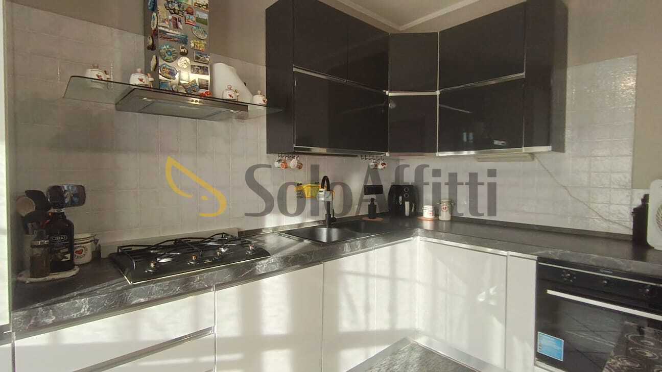 Bilocale con box in viale maina, La Loggia