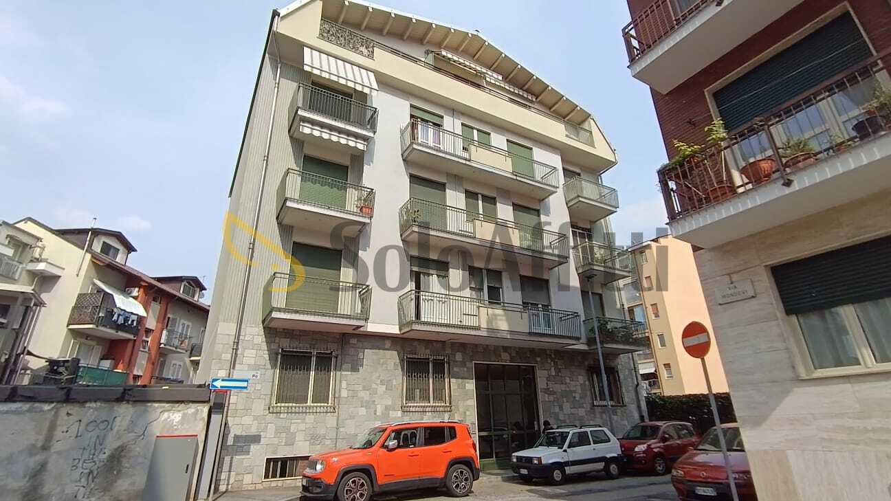 Trilocale ristrutturato in via po, Nichelino