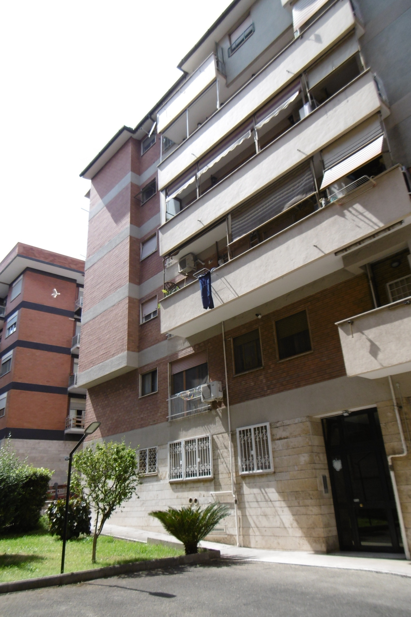 Appartamento in vendita in via leopoldo ruspoli, Roma