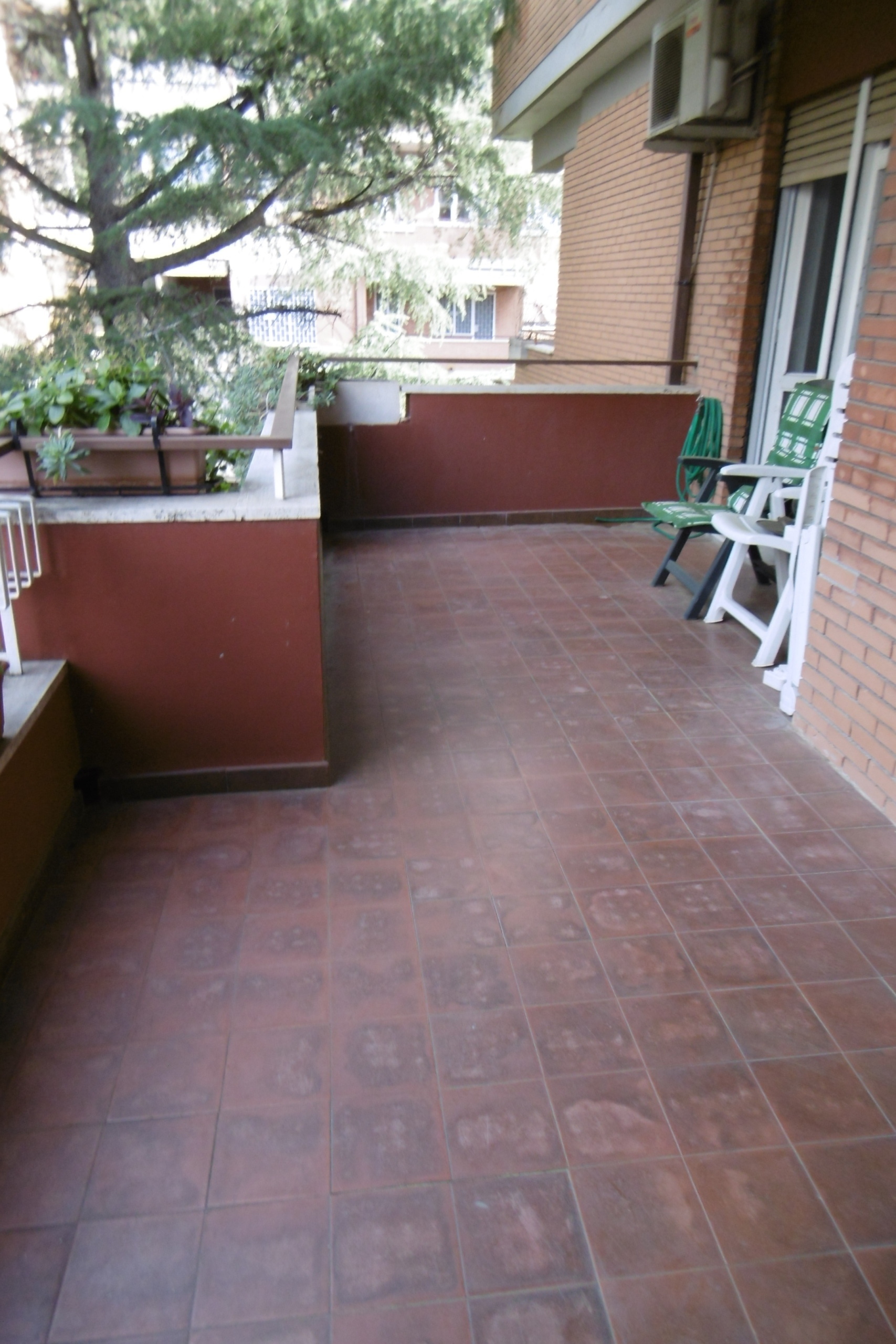 Appartamento con terrazzi in via della pisana, Roma