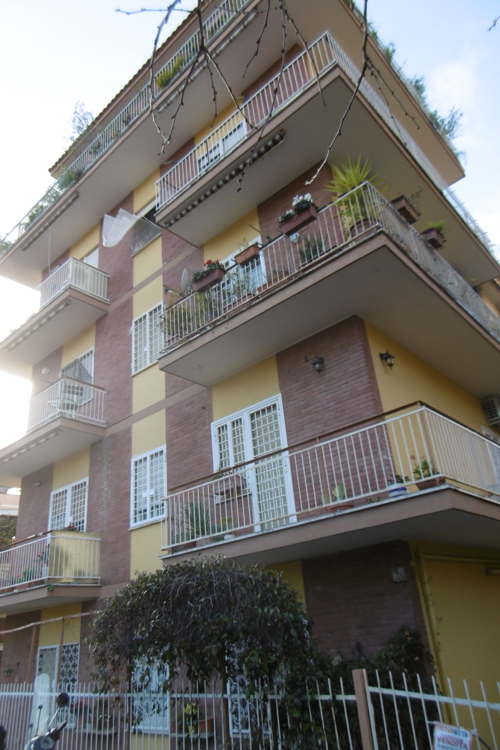 Trilocale in affitto in via dei veralli, Roma